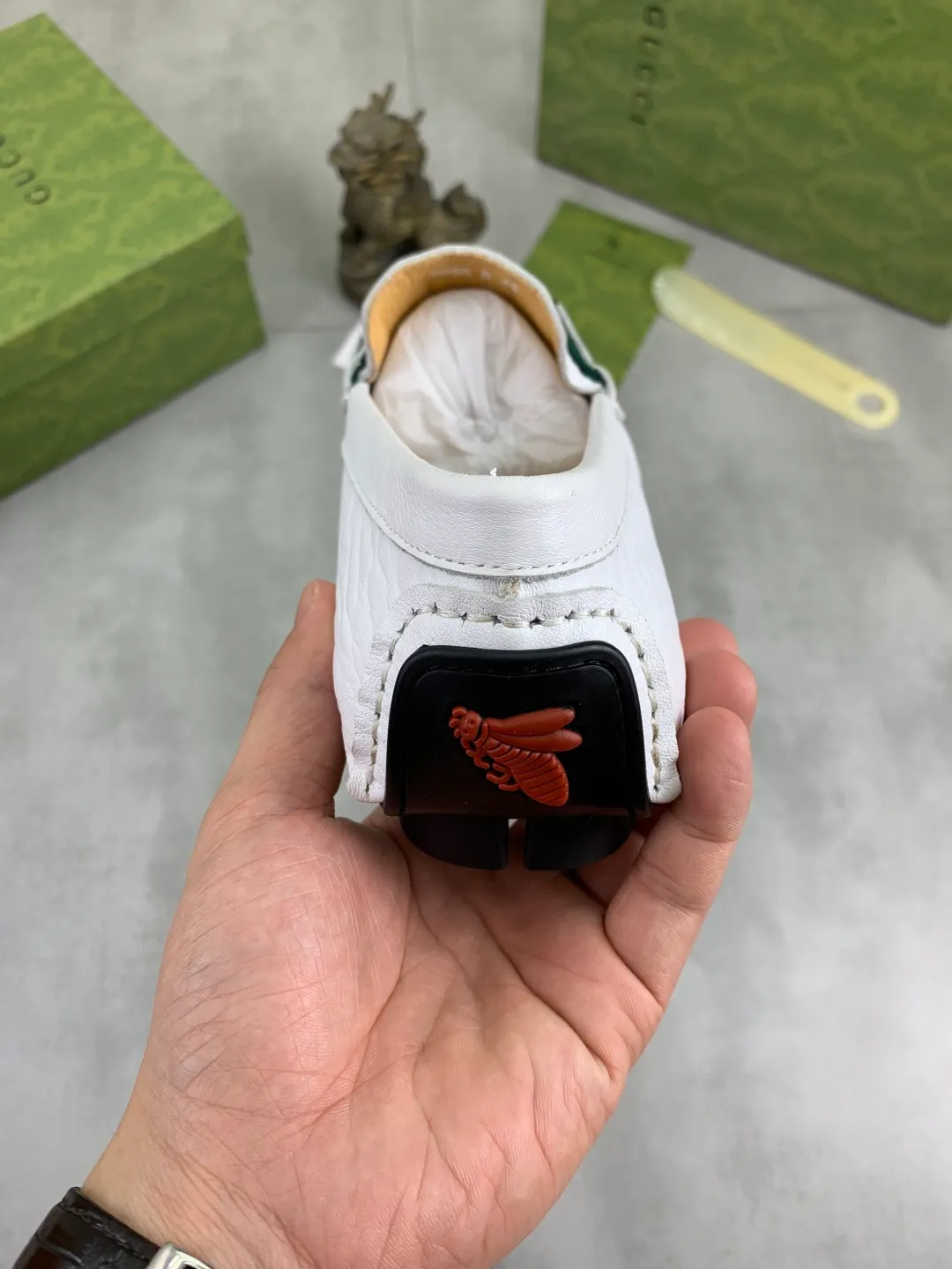 Men's men's shoes💰P360💰[New style]🆘[GUCCI] New classic beanie shoes; Hong Kong original top quality, exquisite craftsmanship, top quality💪🏼High-end boutique men's beanie shoes, British fashion style 🎈The upper is made of Italian imported calfskin🔥, comfortable and breathable, fully imported soft pigskin lining, lazy slip-on Loaf style This fabric is made of 🇮🇹🎈, which is suitable for drivers to drive, and the original non-slip and wear-resistant rubber outsole 🎈Code number: 38-45 Black White 🉑️Choose